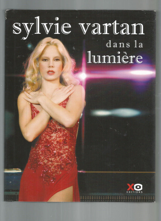 SYLVIE VARTAN DANS LA LUMIERE