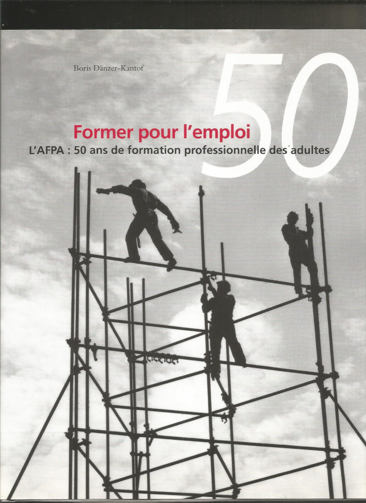 Former pour l'emploi: L'AFPA, 50 ans de formation professionnelle des adultes