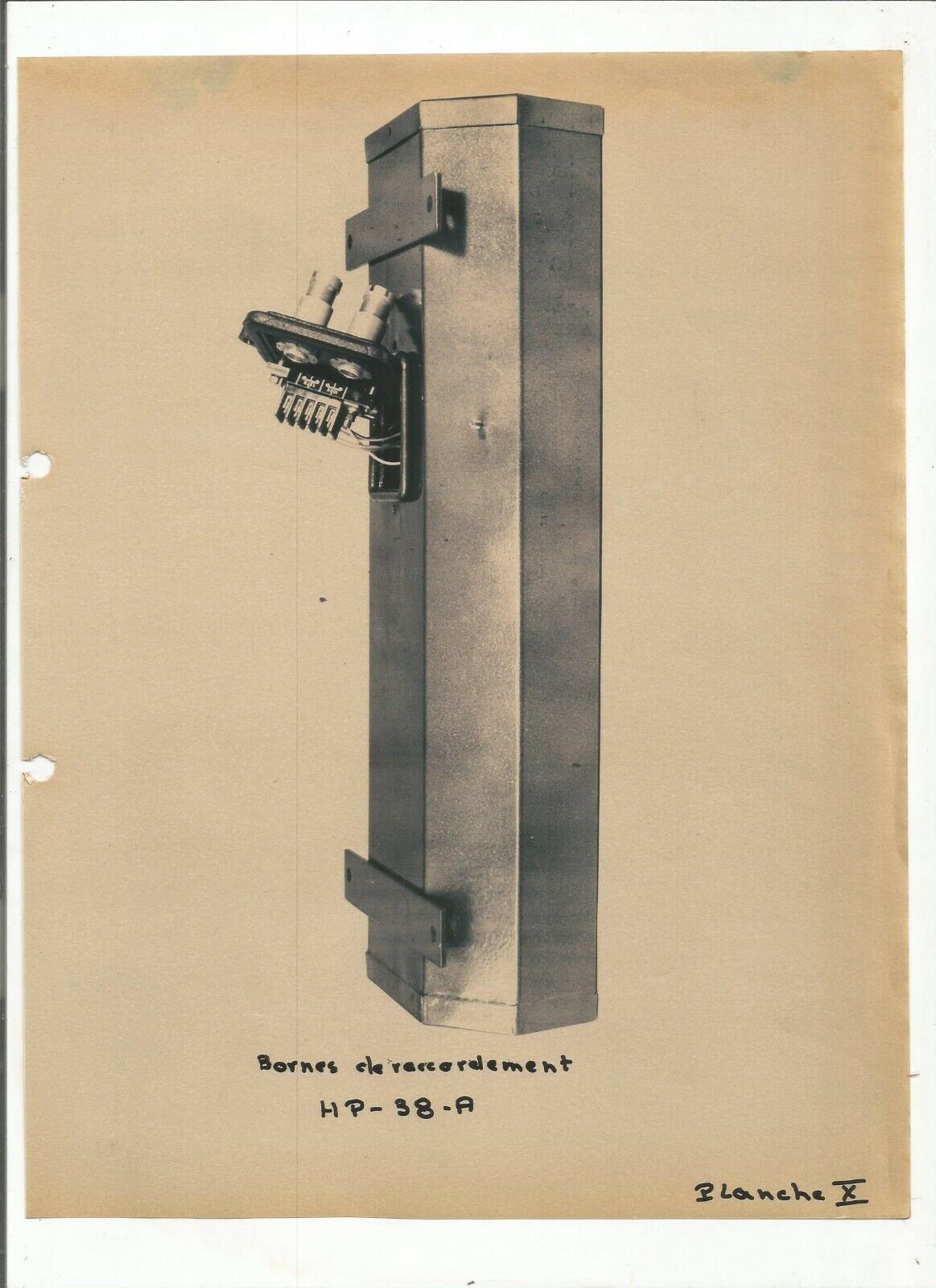 Sonorisation du hangar des portes-avions Clémenceau et Foch